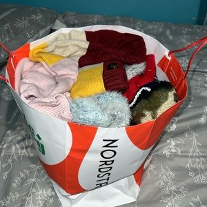 WOMANS SWEATERS